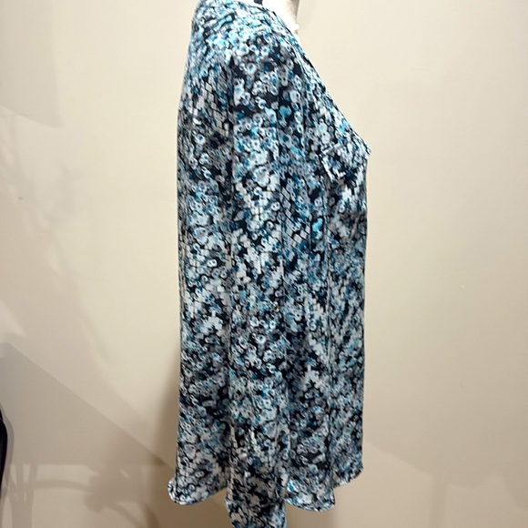 Ladies blouse - Picture 5 of 8